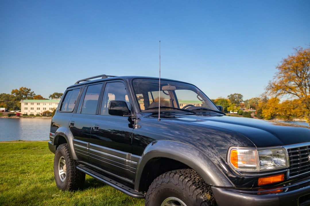 1996 Lexus LX 1st Gen - Image 23 of 31