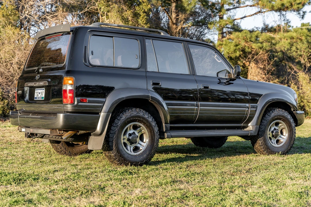 1996 Lexus LX 1st Gen - Image 10 of 31
