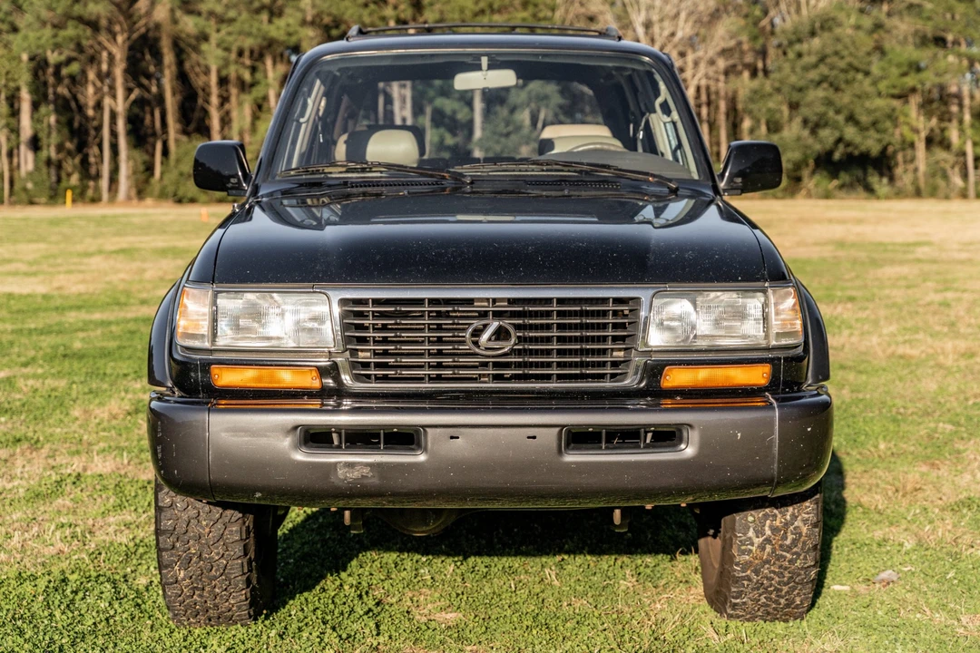 1996 Lexus LX 1st Gen - Image 4 of 31