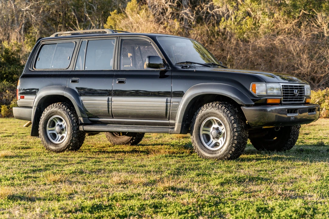 1996 Lexus LX 1st Gen - Image 8 of 31