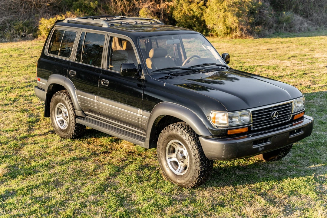 1996 Lexus LX 1st Gen - Image 6 of 31