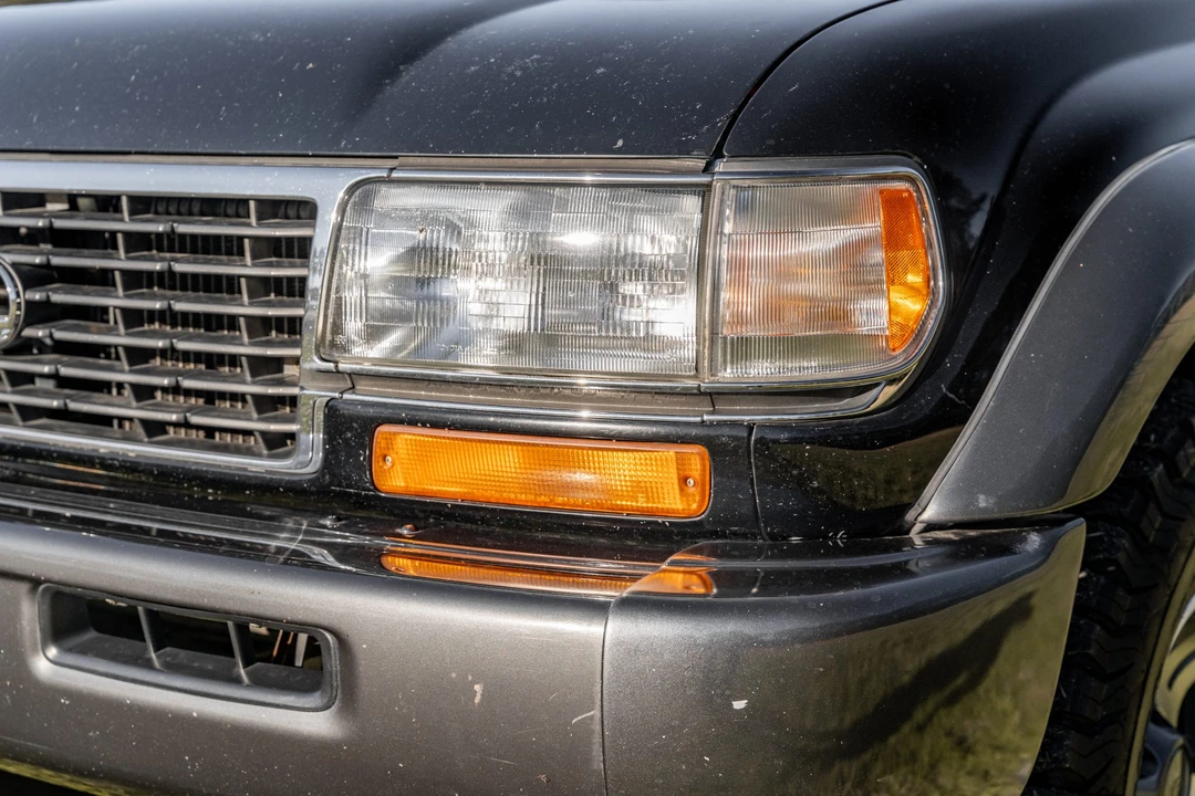 1996 Lexus LX 1st Gen - Image 18 of 31