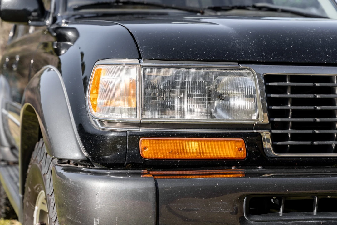 1996 Lexus LX 1st Gen - Image 19 of 31