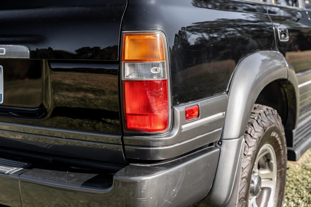 1996 Lexus LX 1st Gen - Image 16 of 31