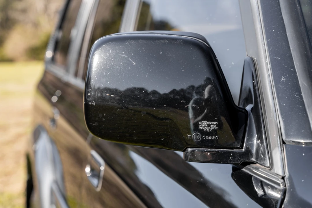 1996 Lexus LX 1st Gen - Image 25 of 31