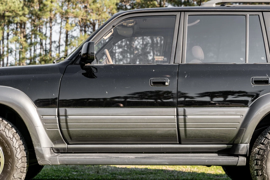 1996 Lexus LX 1st Gen - Image 12 of 31