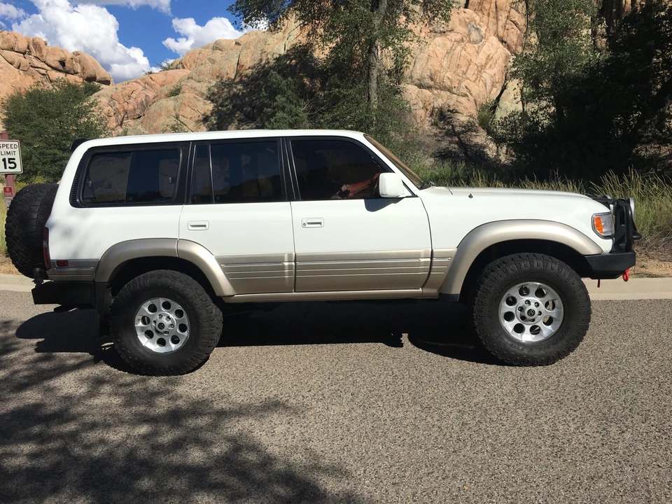 1996 Lexus LX 1st Gen - Image 7 of 31