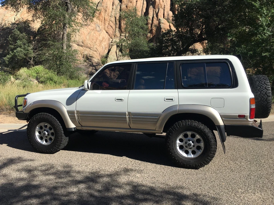1996 Lexus LX 1st Gen - Image 12 of 31