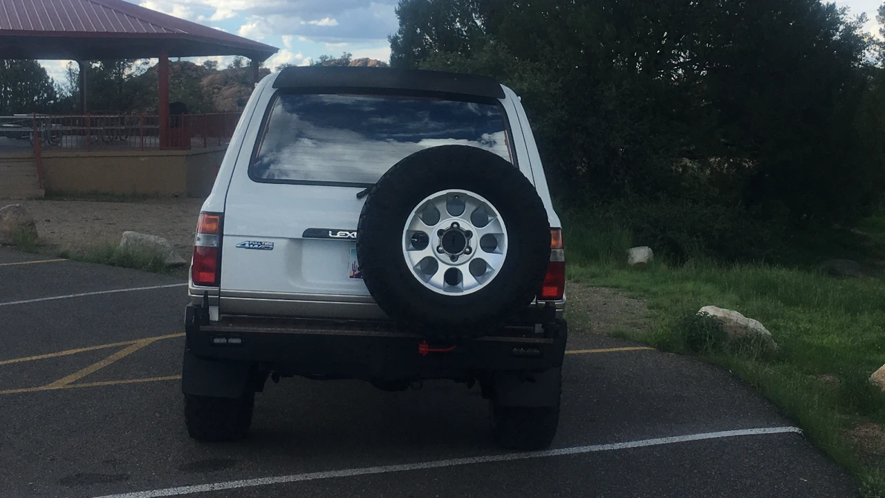 1996 Lexus LX 1st Gen - Image 30 of 31