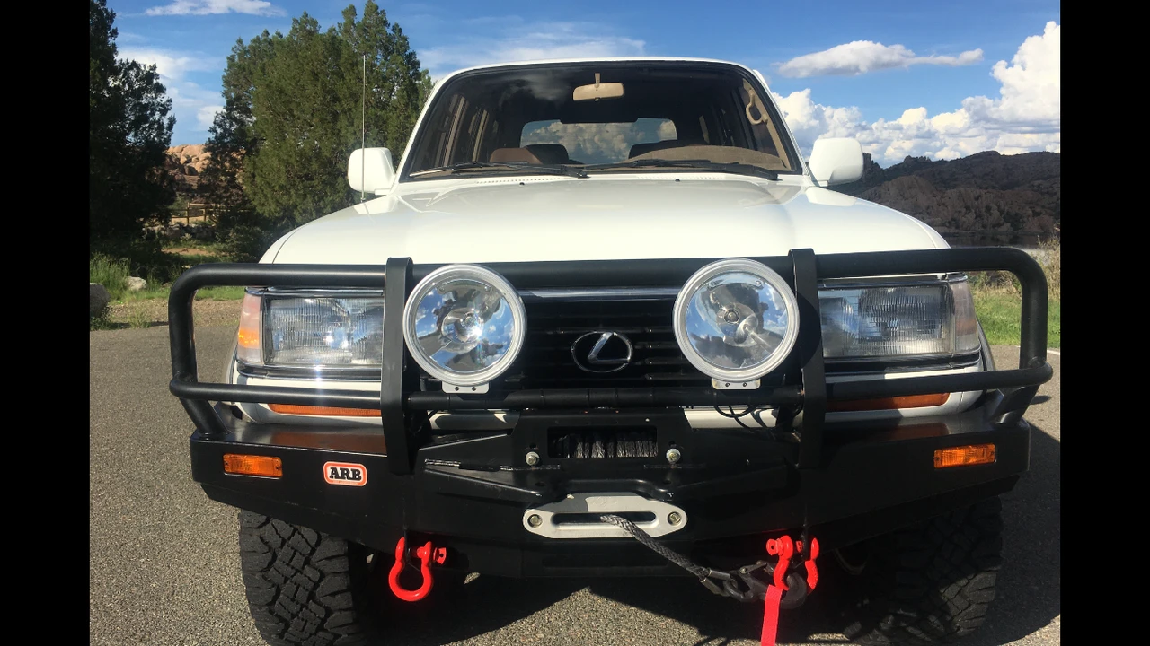 1996 Lexus LX 1st Gen - Image 27 of 31