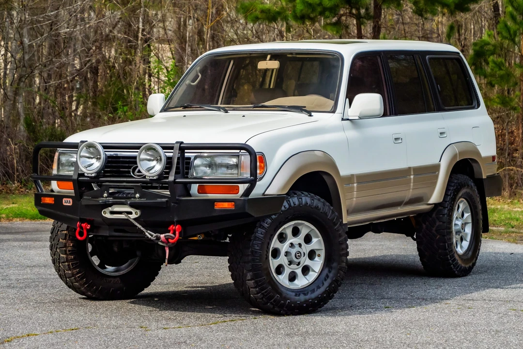 1996 Lexus LX 1st Gen - Image 4 of 31