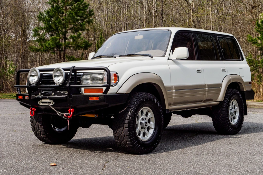 1996 Lexus LX 1st Gen - Image 3 of 31