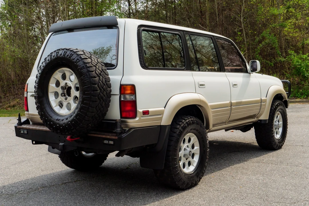 1996 Lexus LX 1st Gen - Image 9 of 31