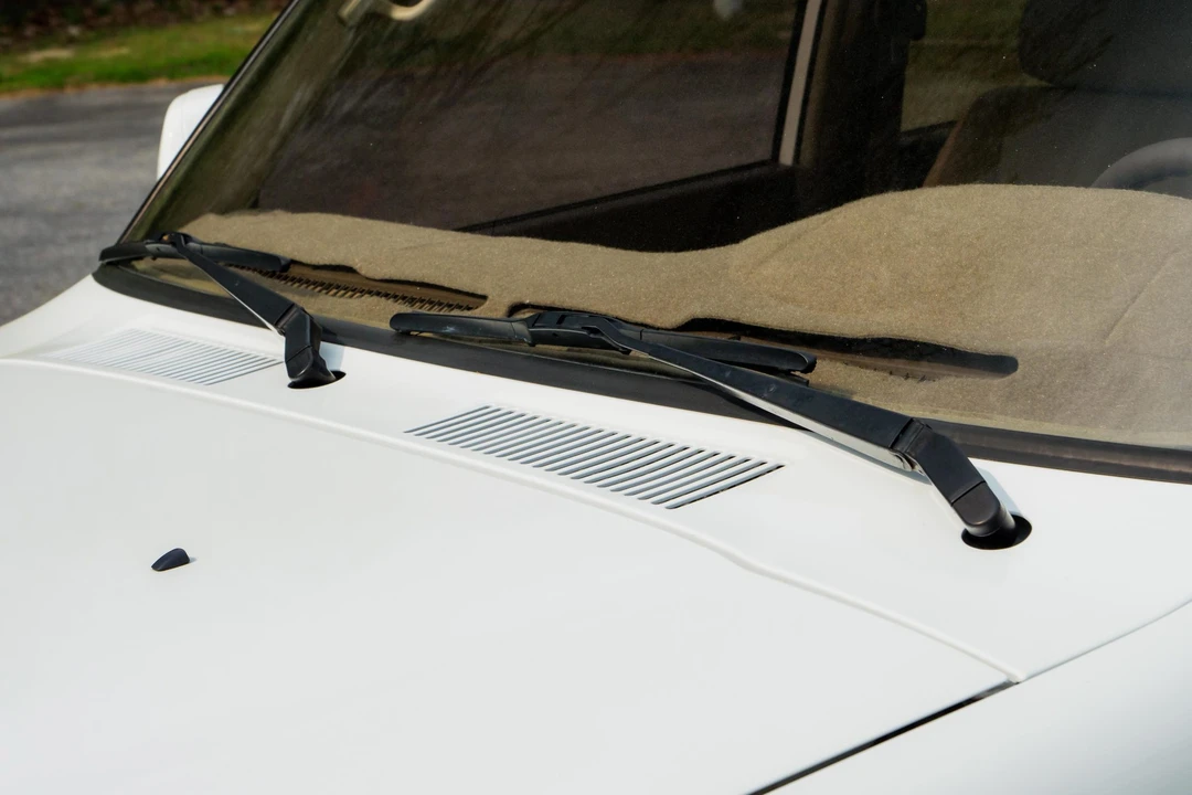 1996 Lexus LX 1st Gen - Image 20 of 31