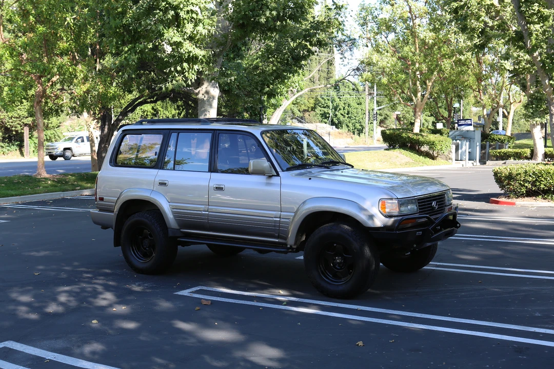 1996 Lexus LX 1st Gen - Image 12 of 31