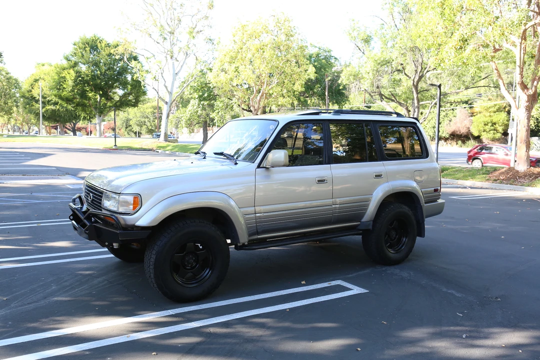 1996 Lexus LX 1st Gen - Image 28 of 31