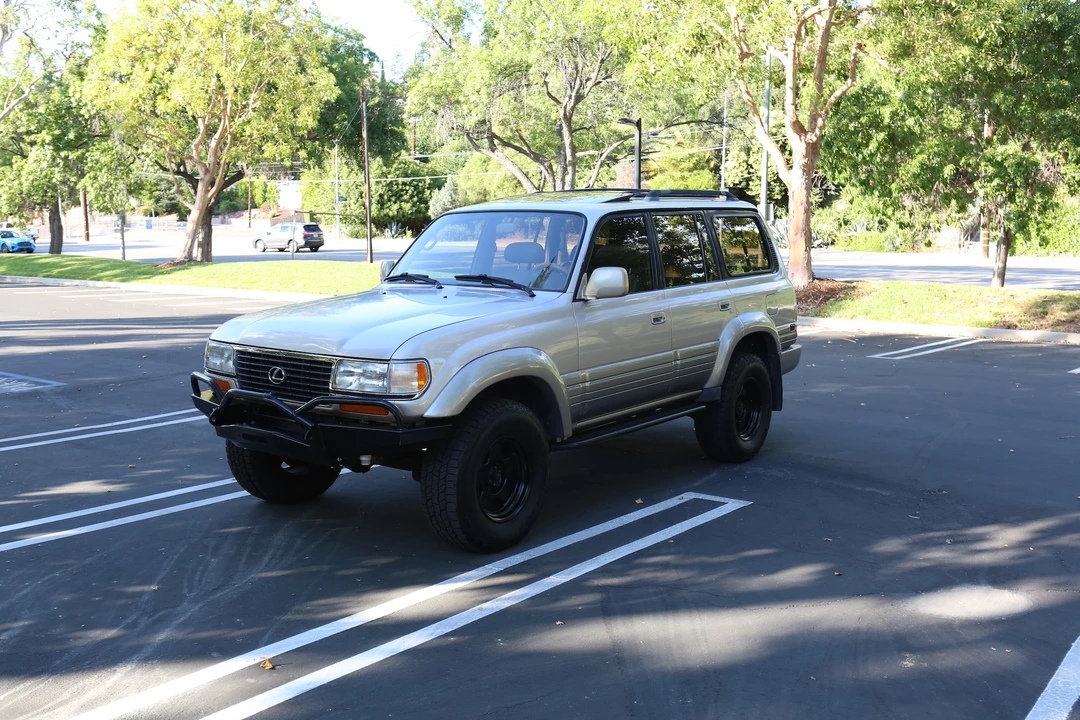 1996 Lexus LX 1st Gen - Image 3 of 31