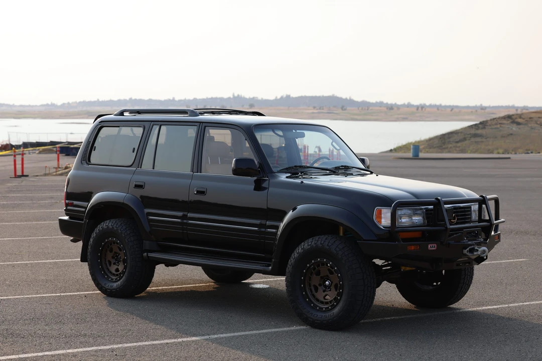 1996 Lexus LX 1st Gen - Image 10 of 31