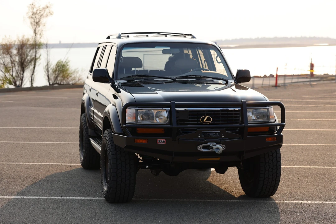 1996 Lexus LX 1st Gen - Image 8 of 31
