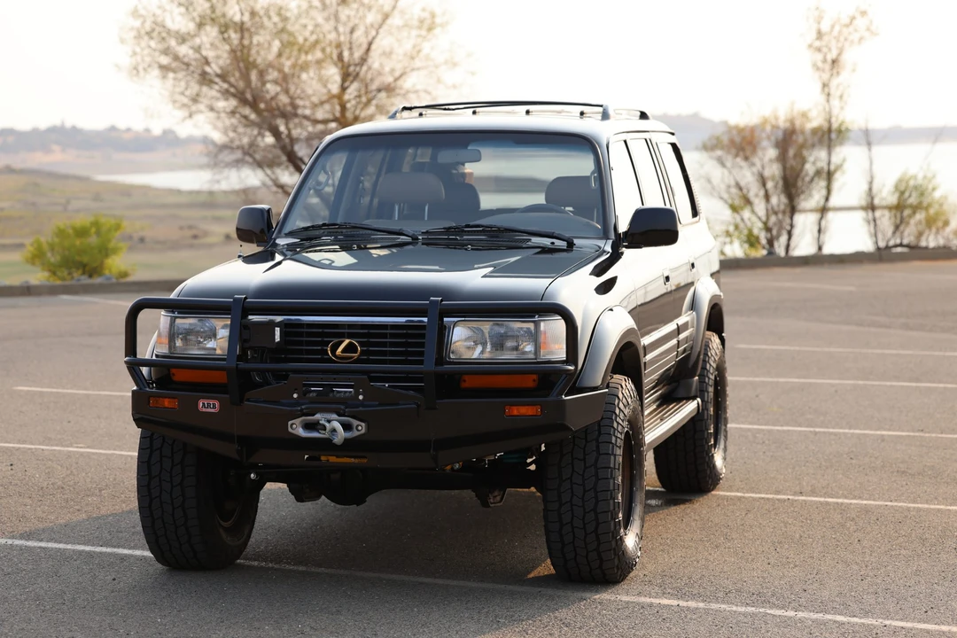1996 Lexus LX 1st Gen - Image 6 of 31