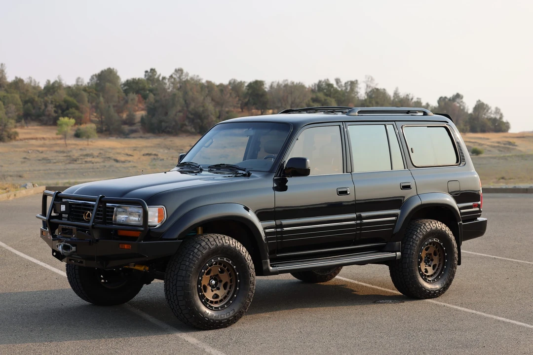 1996 Lexus LX 1st Gen - Image 5 of 31