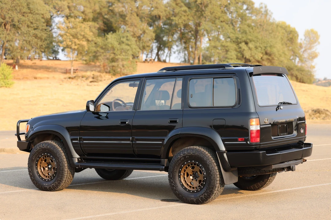 1996 Lexus LX 1st Gen - Image 23 of 31
