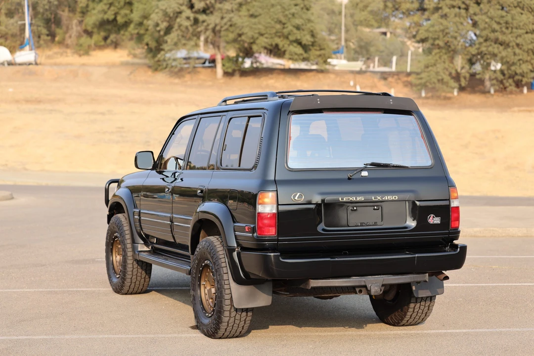 1996 Lexus LX 1st Gen - Image 19 of 31