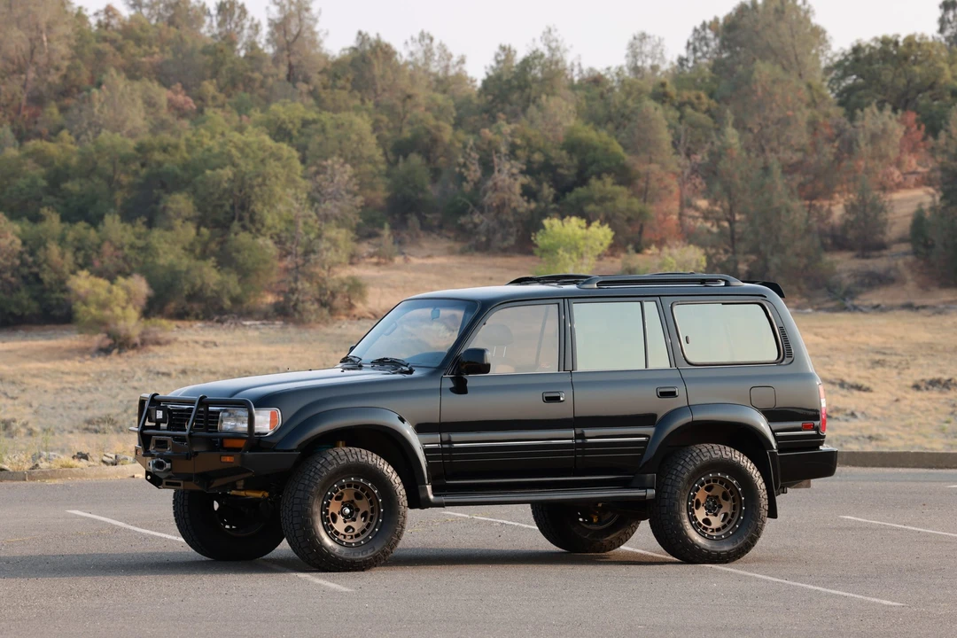 1996 Lexus LX 1st Gen - Image 2 of 31