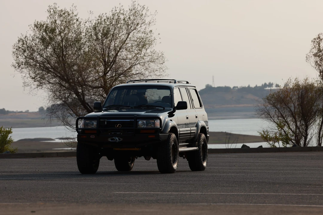 1996 Lexus LX 1st Gen - Image 30 of 31