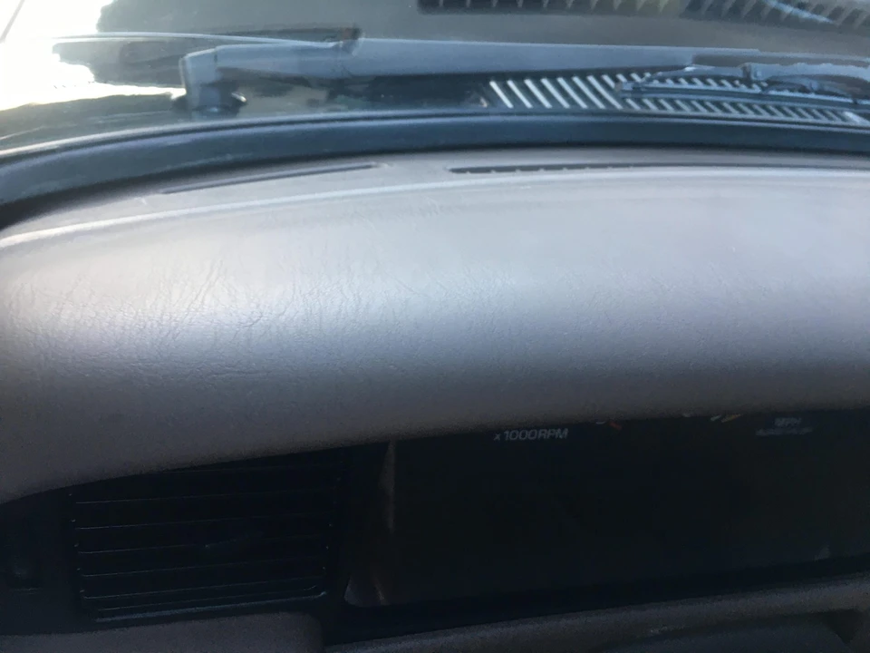 1996 Lexus LX 1st Gen - Image 27 of 31