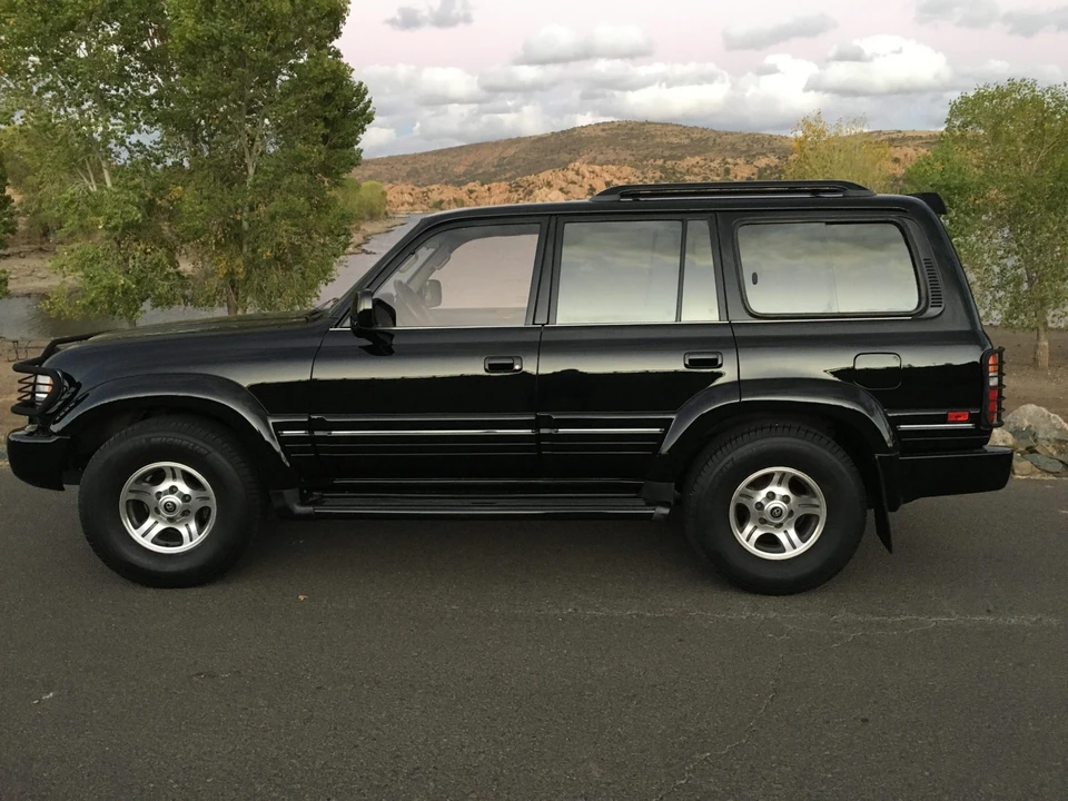 1996 Lexus LX 1st Gen - Image 3 of 31