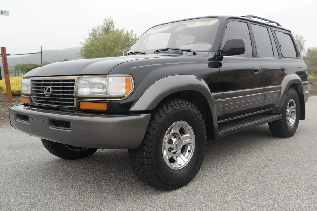 1996 Lexus LX 1st Gen - Image 14 of 31
