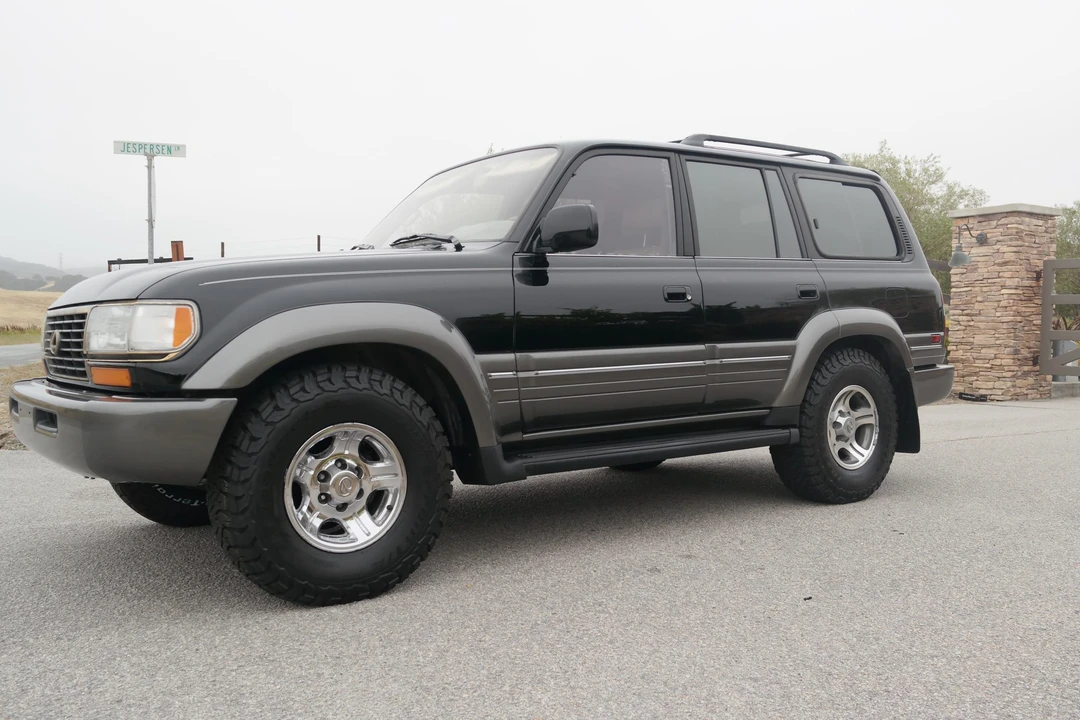 1996 Lexus LX 1st Gen - Image 15 of 31