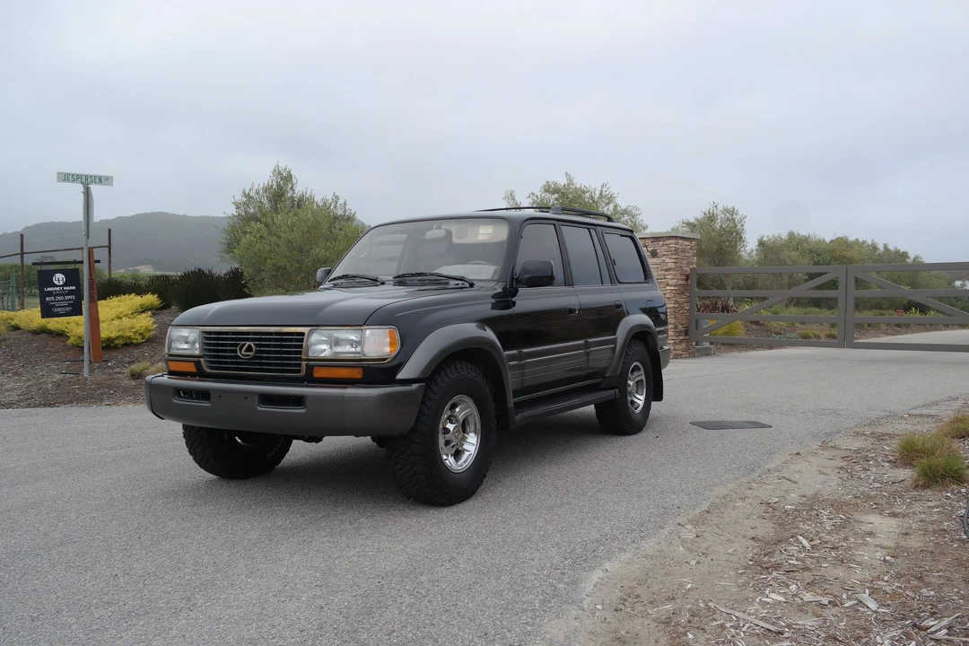 1996 Lexus LX 1st Gen - Image 9 of 31