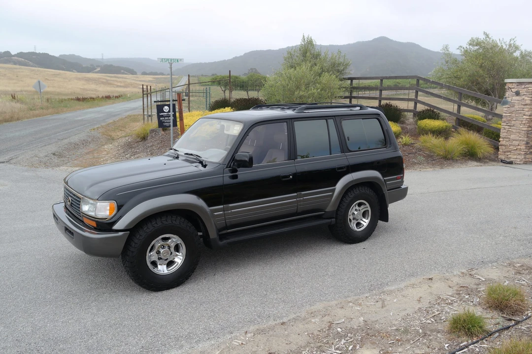 1996 Lexus LX 1st Gen - Image 16 of 31