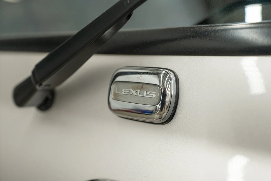 1996 Lexus LX 1st Gen - Image 22 of 31