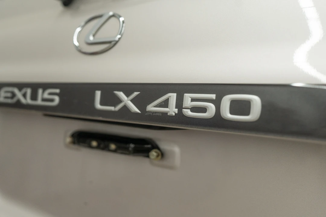 1996 Lexus LX 1st Gen - Image 24 of 31