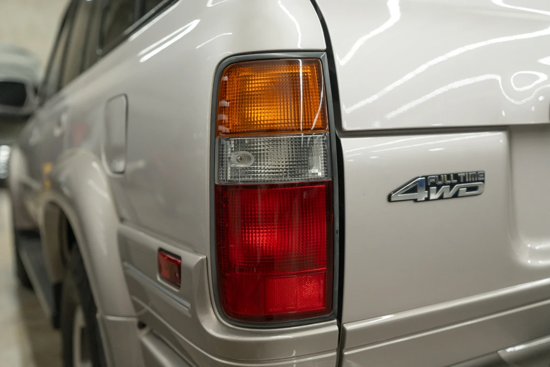 1996 Lexus LX 1st Gen - Image 18 of 31