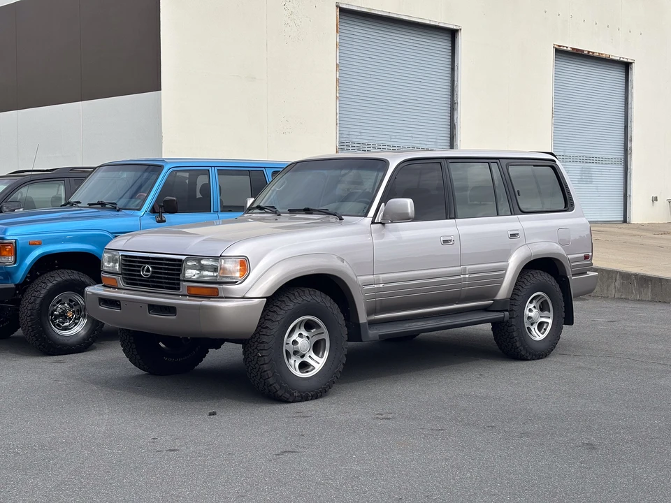 1996 Lexus LX 1st Gen - Image 2 of 31