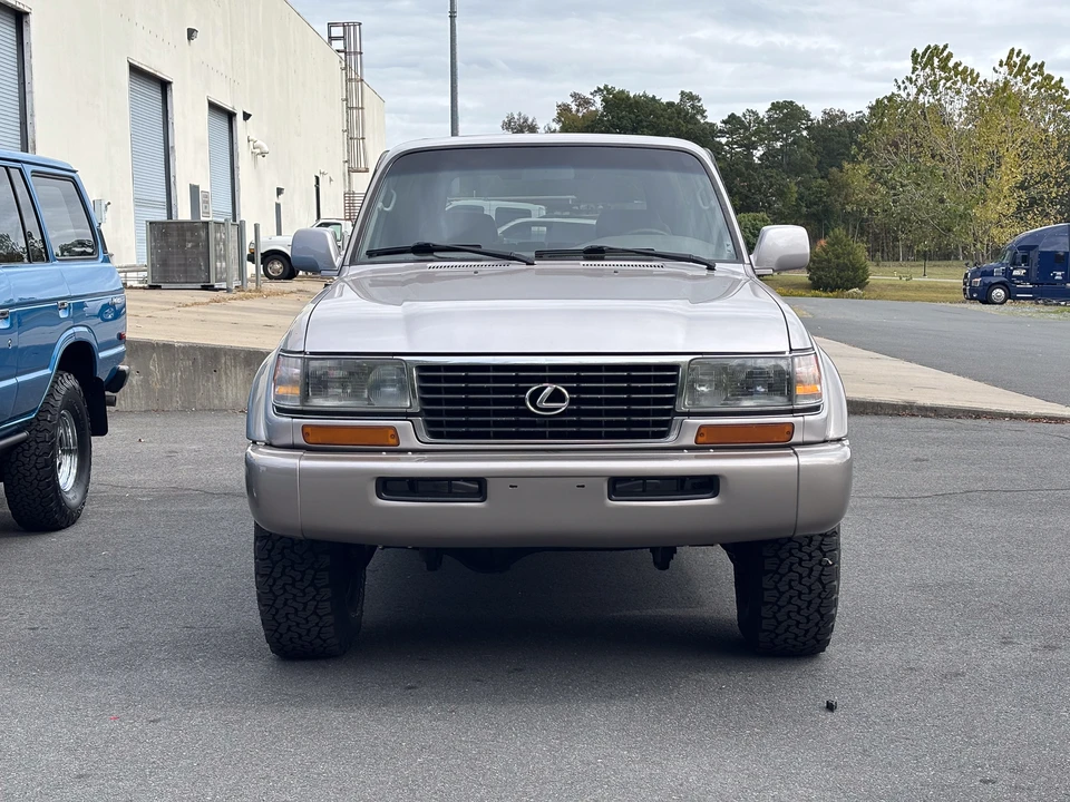 1996 Lexus LX 1st Gen - Image 8 of 31