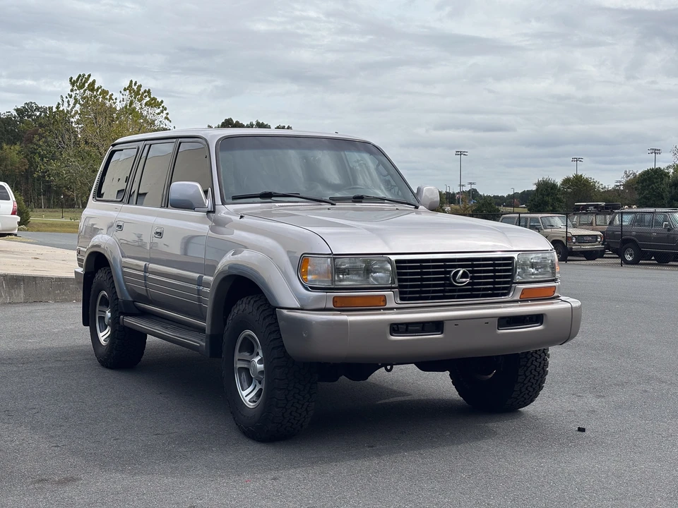 1996 Lexus LX 1st Gen - Image 7 of 31