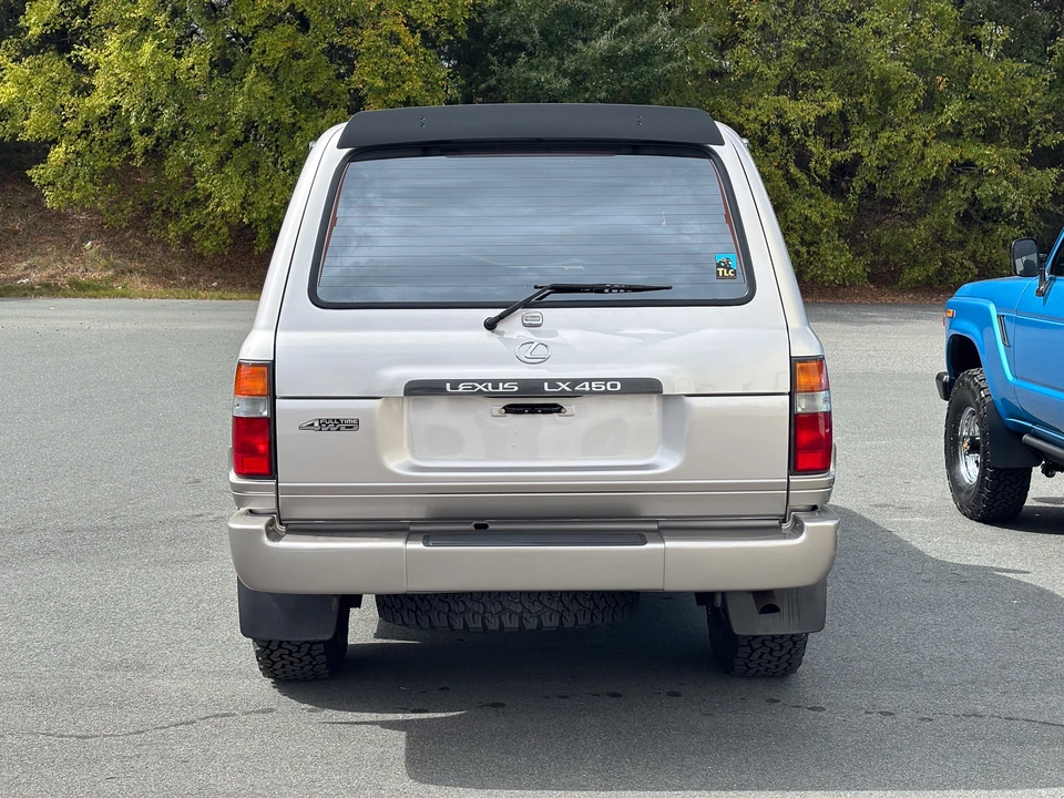 1996 Lexus LX 1st Gen - Image 5 of 31