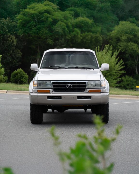 1996 Lexus LX 1st Gen - Image 11 of 31