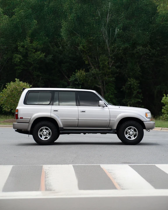 1996 Lexus LX 1st Gen - Image 10 of 31
