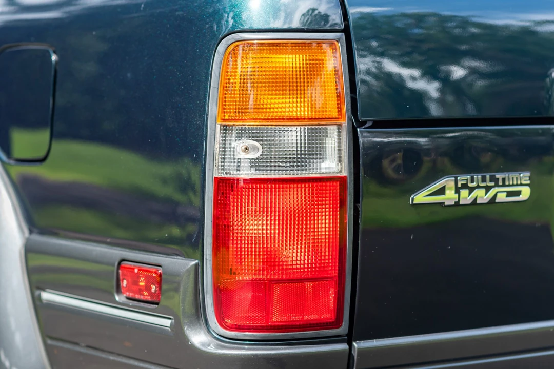 1996 Lexus LX 1st Gen - Image 27 of 31