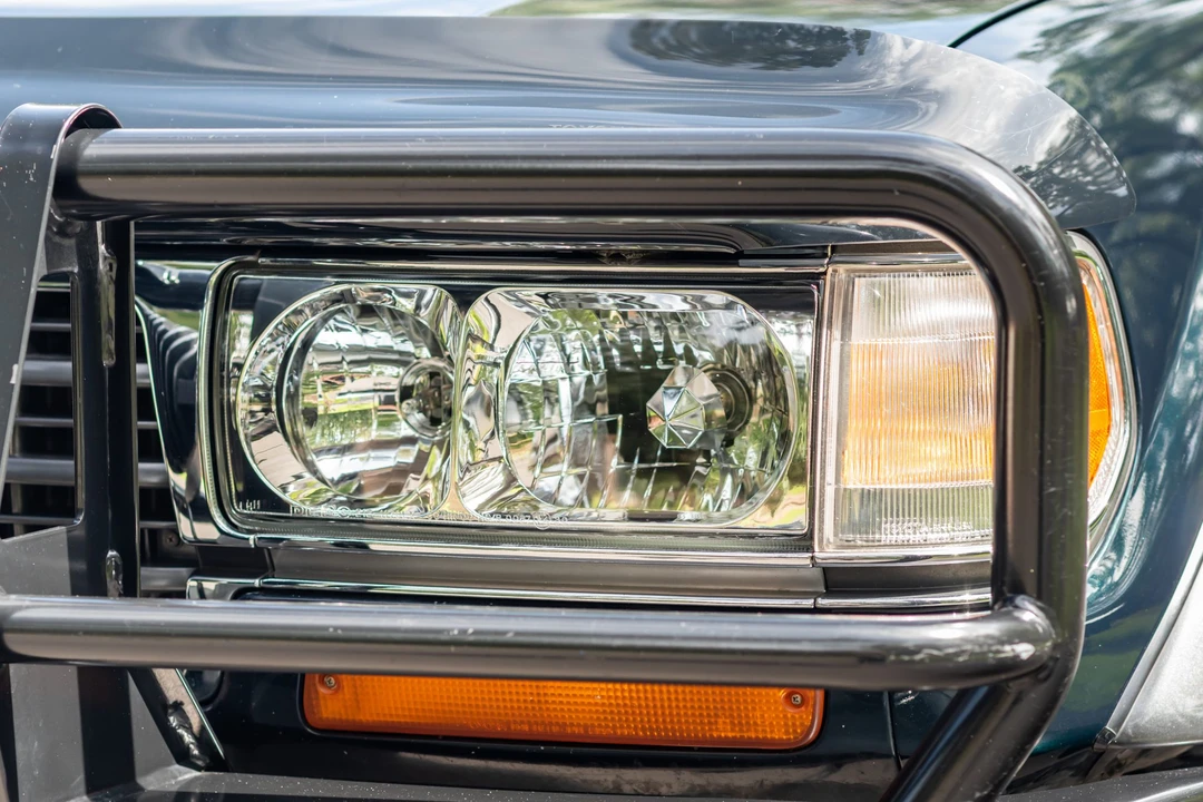 1996 Lexus LX 1st Gen - Image 22 of 31