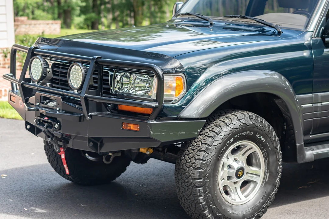 1996 Lexus LX 1st Gen - Image 9 of 31