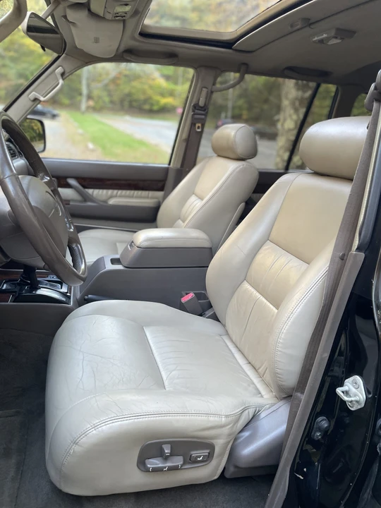 1996 Lexus LX 1st Gen - Image 18 of 31