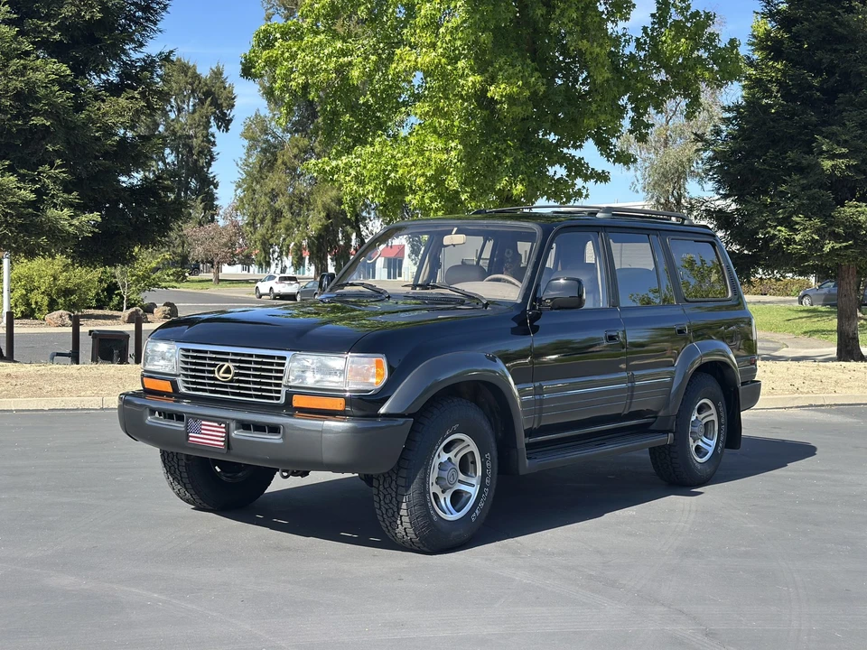1996 Lexus LX 1st Gen - Image 2 of 31