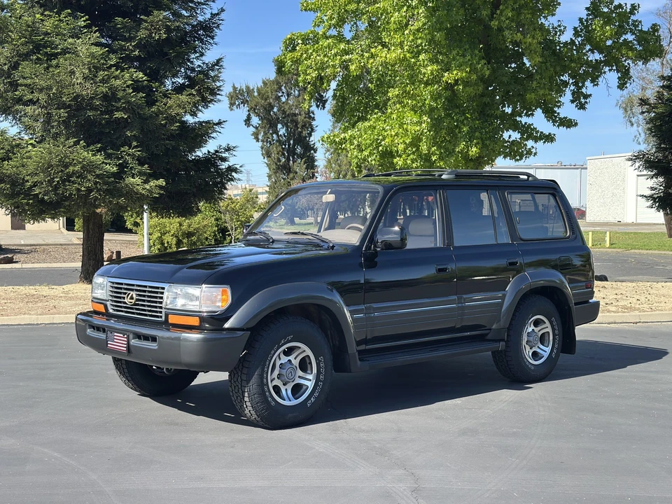 1996 Lexus LX 1st Gen - Image 4 of 31